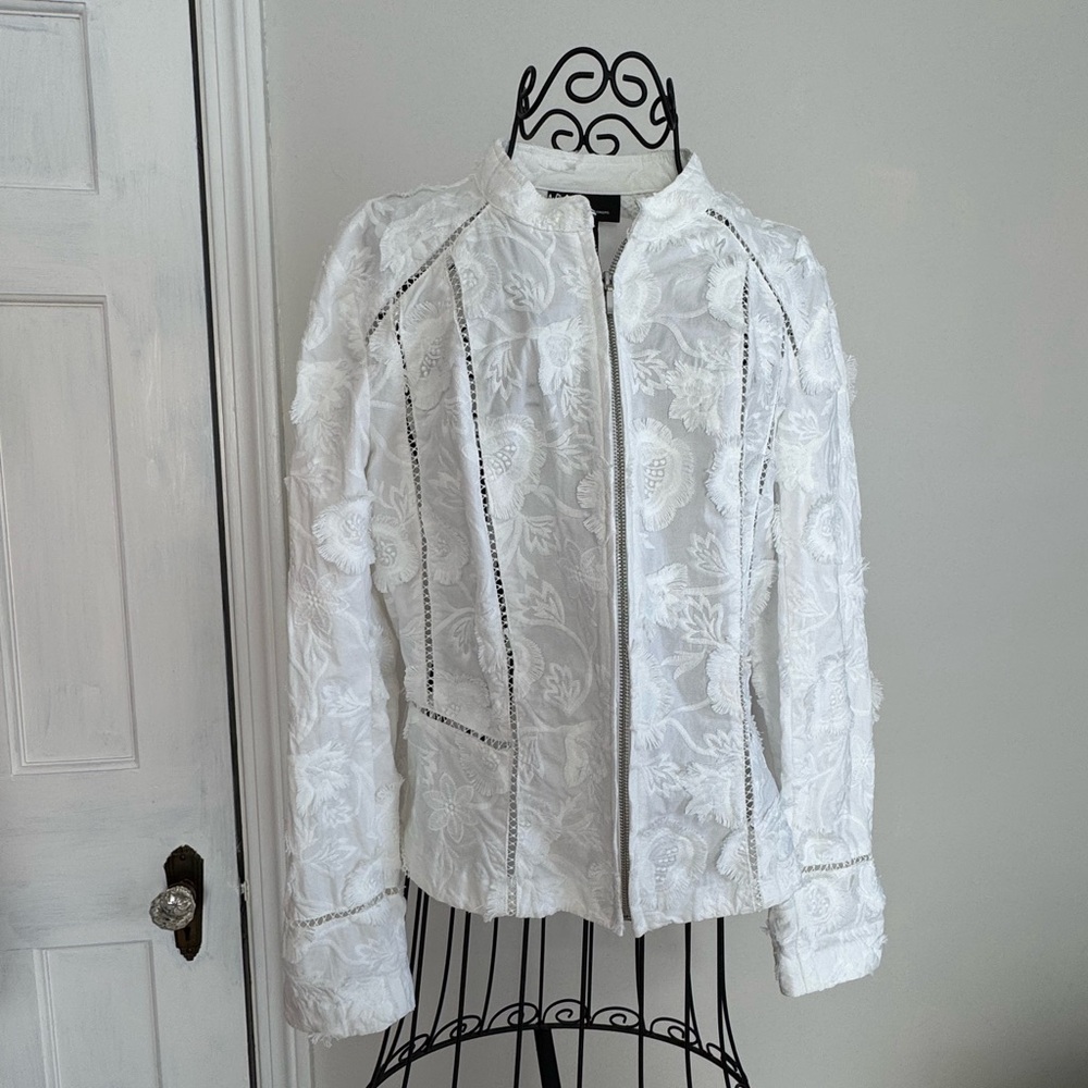 Elegant White Floral Women's Jacket